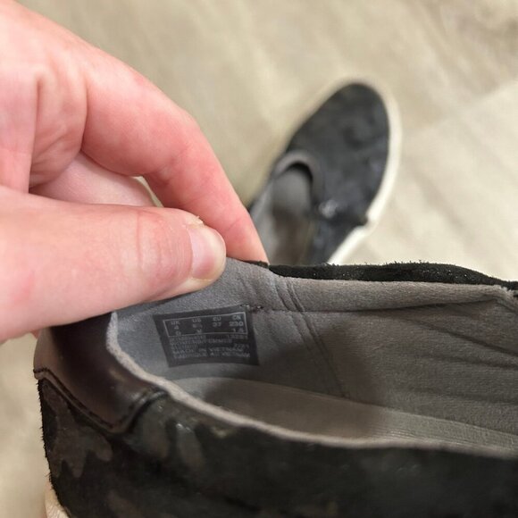 Clarks Layton Step Women’s Black Casual Slip On Camo Pattern Loafers Size 6.7 - Picture 5 of 6